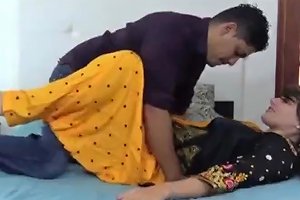 Indian Stepsister Has Dry Sex With Stepbrother In Hindi